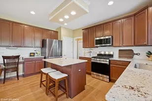 610 Woods Creek Ln, Algonquin, IL 60102 - Photo 14