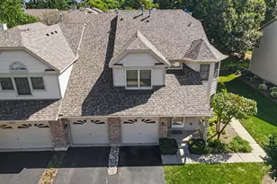 3255 N Daniels Ct, Arlington Heights, IL 60004 - Photo 1
