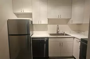 655 W Irving Park Rd, Chicago, IL 60613 - Photo 18