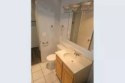 655 W Irving Park Road #2305, Chicago, IL 60613 - Photo 8