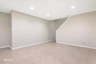 3179 Village Green Dr, Aurora, IL 60504 - Photo 28