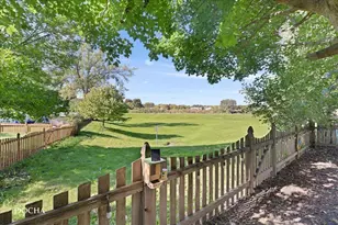 3179 Village Green Dr, Aurora, IL 60504 - Photo 36