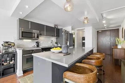 360 E Randolph Street #3205, Chicago, IL 60601 - Photo 10