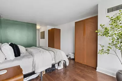 360 E Randolph Street #3205, Chicago, IL 60601 - Photo 16