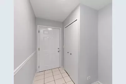 2352 South Street #D, Elgin, IL 60123 - Photo 2