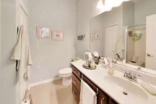 610 Schumann St, Woodstock, IL 60098 - Photo 14