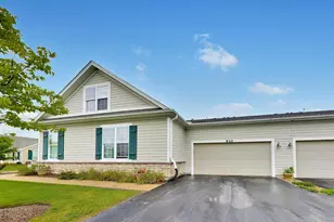 610 Schumann St, Woodstock, IL 60098 - Photo 24