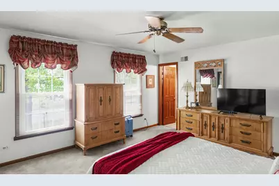 1902 Gigi Lane, Darien, IL 60561 - Photo 22