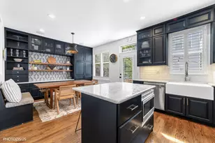 2907 N Wolcott Ave, Chicago, IL 60657 - Photo 12