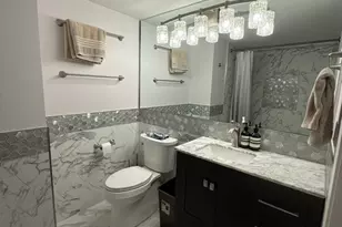 345 N LaSalle St, Chicago, IL 60654 - Photo 8