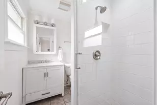 1125 59th St, Downers Grove, IL 60516 - Photo 8