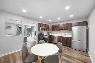 215 S Hale Street #9B, Addison, IL 60101 - Photo 2
