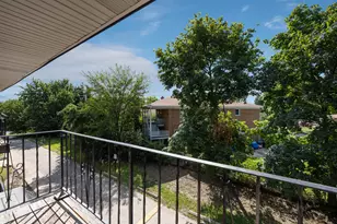 215 S Hale St, Addison, IL 60101 - Photo 18