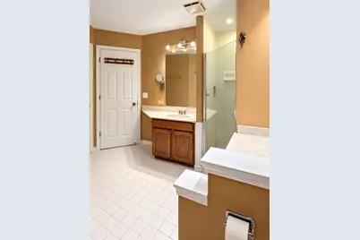 199 Old Oak Court W, Buffalo Grove, IL 60089 - Photo 12