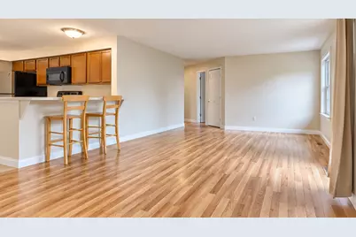 199 Old Oak Court W, Buffalo Grove, IL 60089 - Photo 4