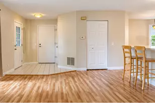199 Old Oak Ct W, Buffalo Grove, IL 60089 - Photo 2