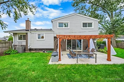 2012 N Kennicott Drive, Arlington Heights, IL 60004 - Photo 30