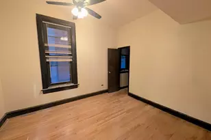 1481 W Erie St, Chicago, IL 60642 - Photo 10