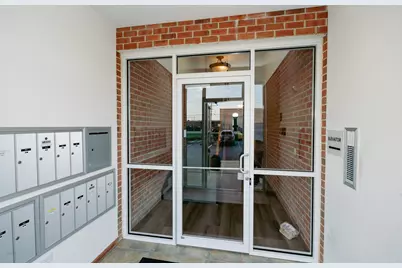 5550 115th Street #101, Oak Lawn, IL 60453 - Photo 2