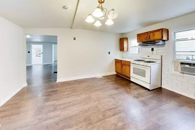 732 Grove Street, Aurora, IL 60505 - Photo 8