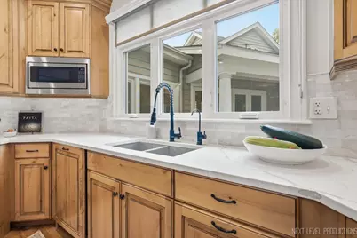 3201 Greenwood Lane, Saint Charles, IL 60175 - Photo 12