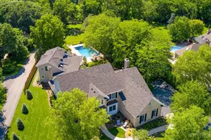3201 Greenwood Ln, Saint Charles, IL 60175 - Photo 2