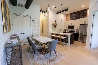 77 W Chestnut Street #3B, Chicago, IL 60610 - Photo 8