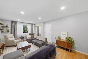 1626 W Greenleaf Ave, Chicago, IL 60626 - Photo 14
