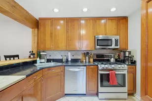 1626 W Greenleaf Ave, Chicago, IL 60626 - Photo 6
