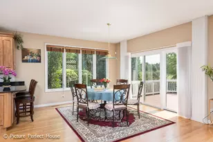 3571 Scottsdale Cir, Naperville, IL 60564 - Photo 10