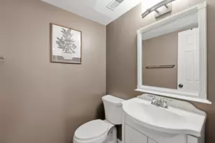 1326 Elder Dr, Aurora, IL 60506 - Photo 24