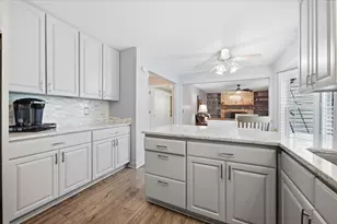 626 Highbury Ln, Geneva, IL 60134 - Photo 10