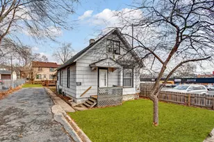 417 W Jefferson St, Joliet, IL 60435 - Photo 1