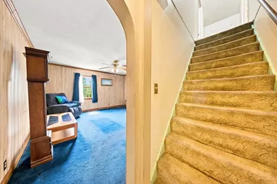 132 S Weston Avenue, Elgin, IL 60123 - Photo 8