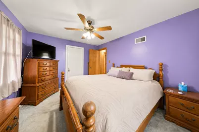 132 S Weston Avenue, Elgin, IL 60123 - Photo 12