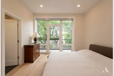 1932 N Drake Avenue #2E, Chicago, IL 60647 - Photo 24