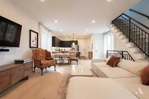 1932 N Drake Ave, Chicago, IL 60647 - Photo 18