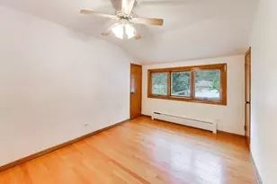 108 S Mt Prospect Rd, Mount Prospect, IL 60056 - Photo 16