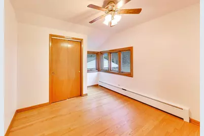 108 S Mount Prospect Road, Mount Prospect, IL 60056 - Photo 18