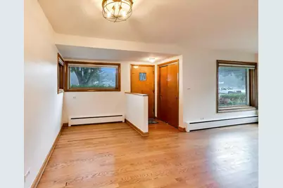 108 S Mount Prospect Road, Mount Prospect, IL 60056 - Photo 8
