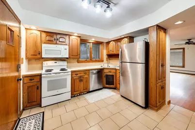 108 S Mount Prospect Road, Mount Prospect, IL 60056 - Photo 10