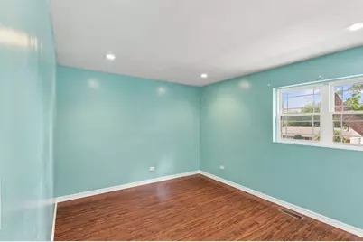 9808 S Maplewood Avenue, Evergreen Park, IL 60805 - Photo 10
