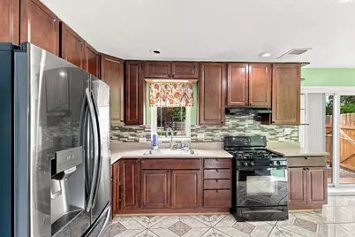 9808 S Maplewood Avenue, Evergreen Park, IL 60805 - Photo 6