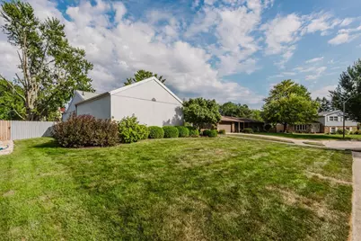 20 Independence Square, Bloomington, IL 61704 - Photo 40