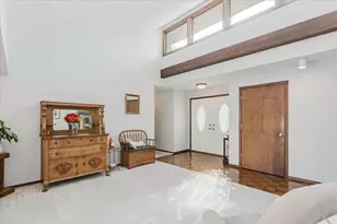 20 Independence Square, Bloomington, IL 61704 - Photo 6