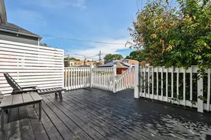 4633 N Kedvale Ave, Chicago, IL 60630 - Photo 22