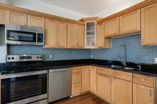 4633 N Kedvale Ave, Chicago, IL 60630 - Photo 14