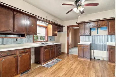 21718 Capp Road, Sterling, IL 61081 - Photo 16