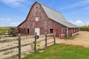 21718 Capp Rd, Sterling, IL 61081 - Photo 10