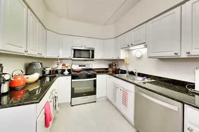 1479 N Milwaukee Avenue #206, Libertyville, IL 60048 - Photo 8